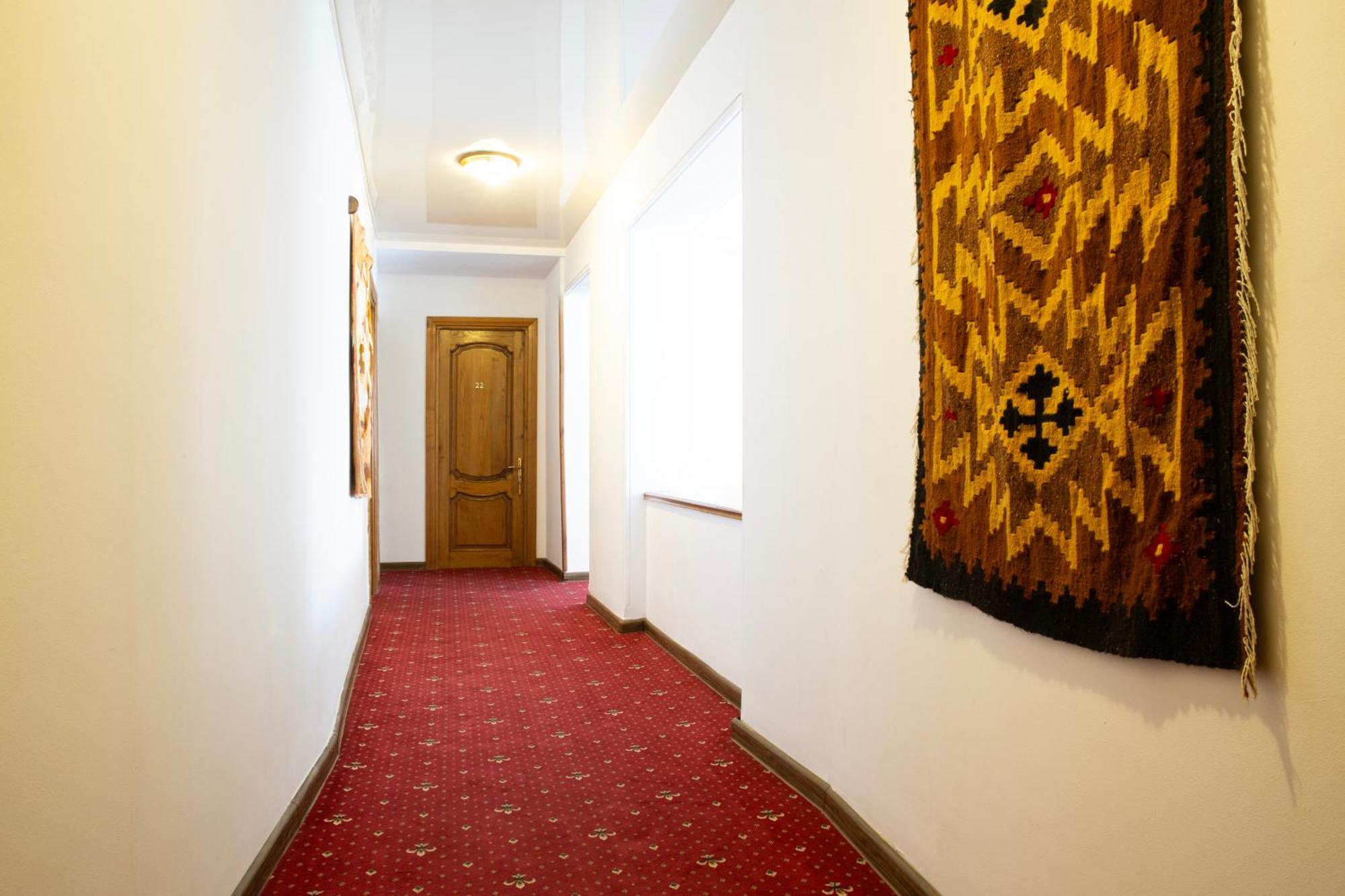 Hotel Diplomat Tiflis Dış mekan fotoğraf