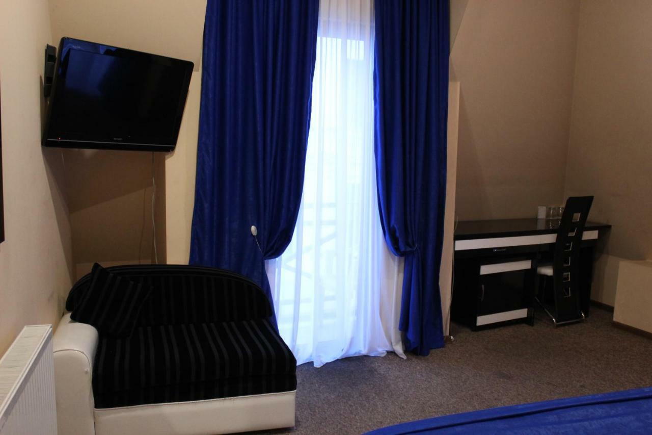 Hotel Diplomat Tiflis Dış mekan fotoğraf
